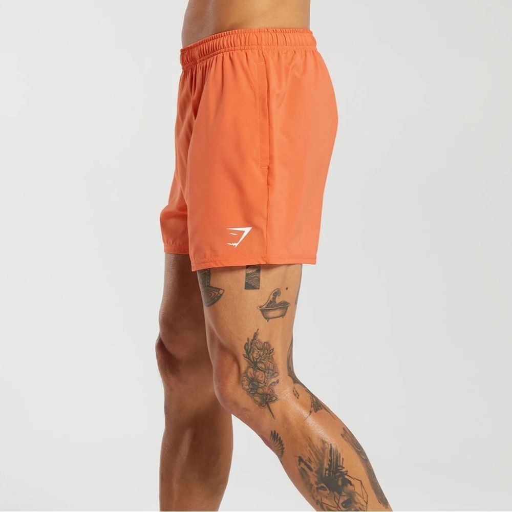 Gymshark ARRIVAL 5" SHORTS Size XS in Orange NWT‎ in packaging